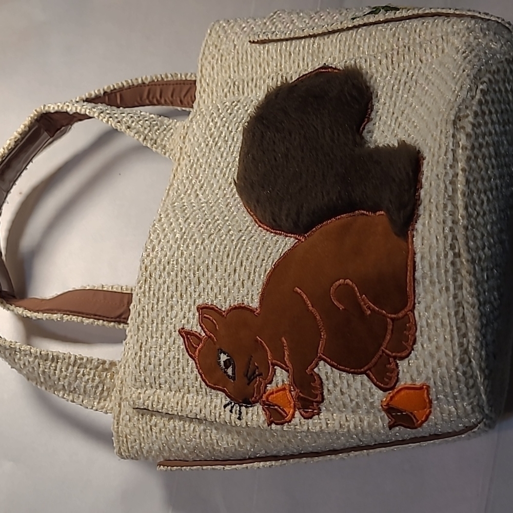 Unique Women's Embroidered Rounded Pocketbook - image 1